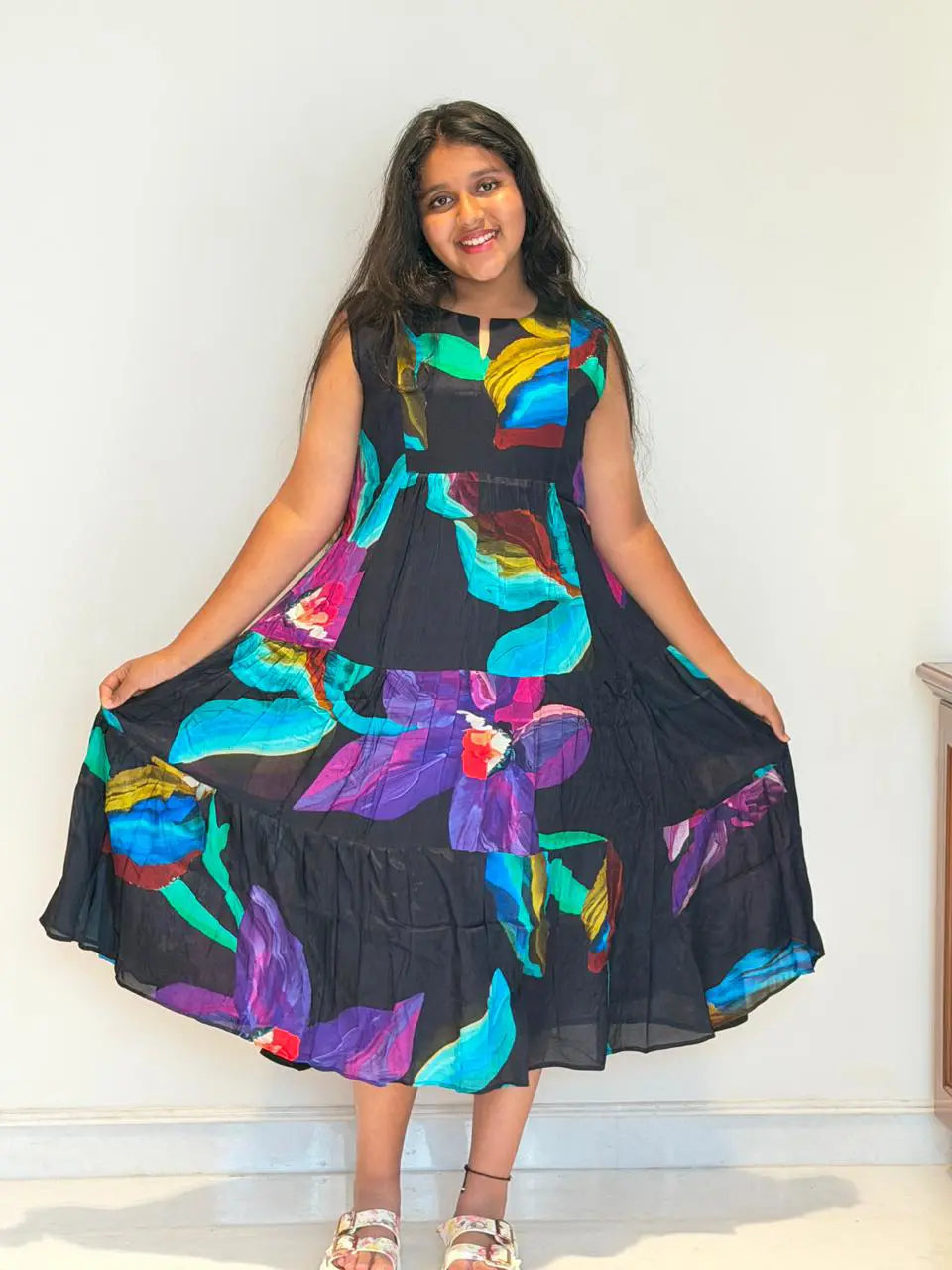 Multicolour floral print dress with attached sleeves and A LINE pattern dress