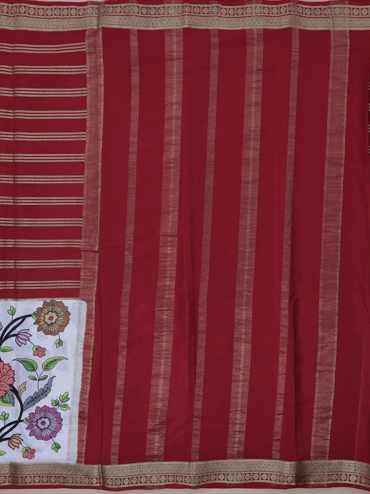 Pure Crepe Silk Kantha Work Saree – Red