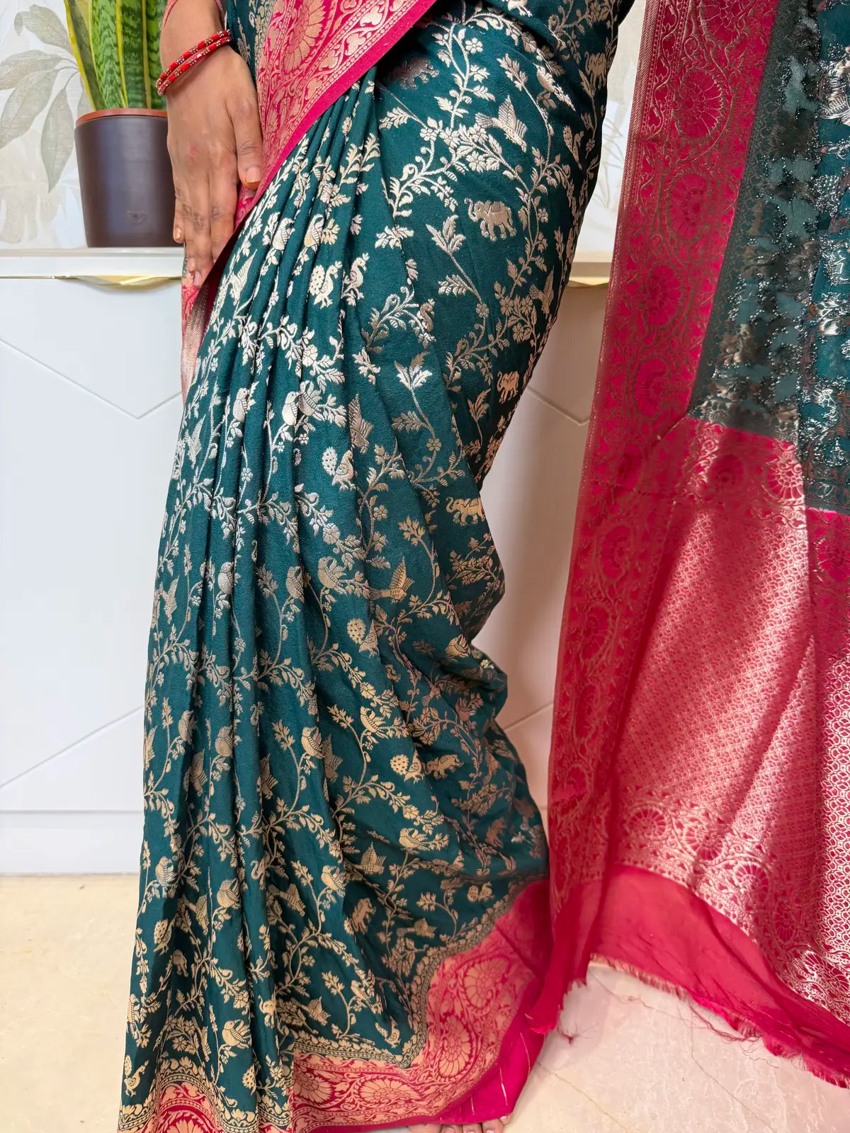 Semi Banarasi Green Saree with Fuchsia Pink Pallu