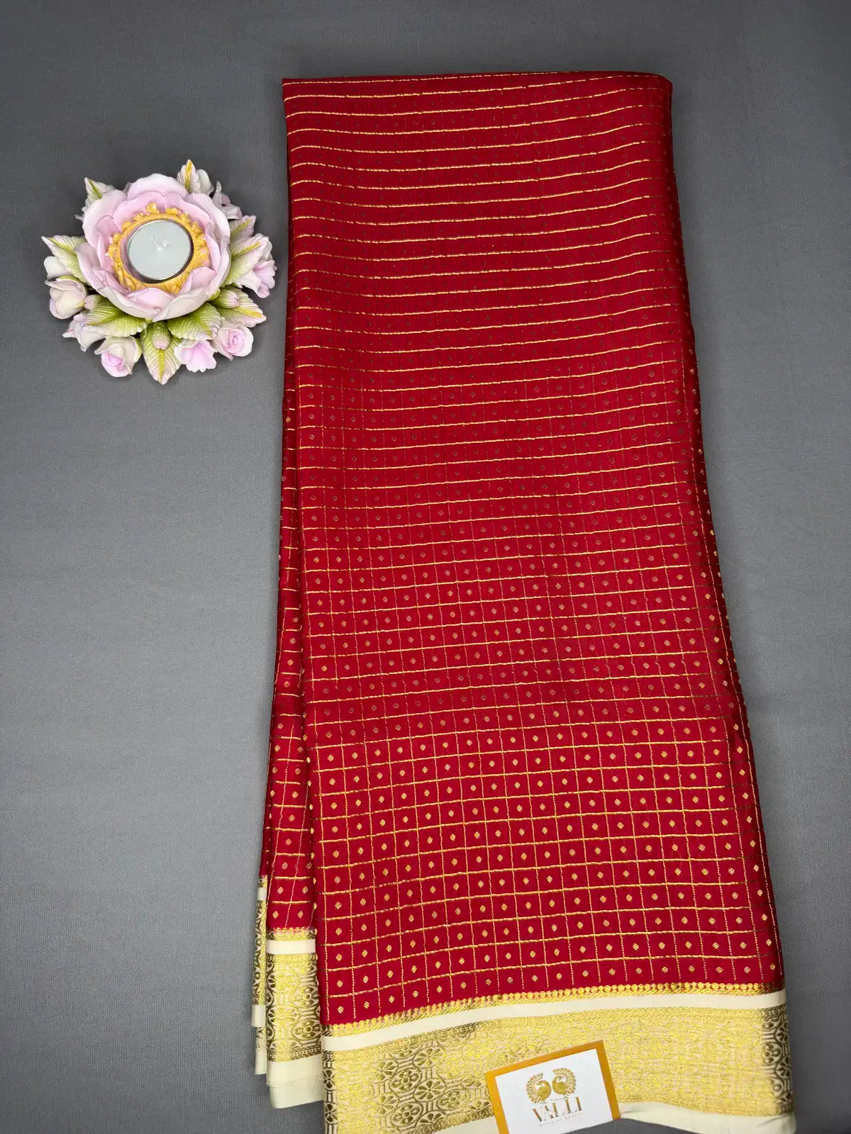 Lakshadeepam red +white
