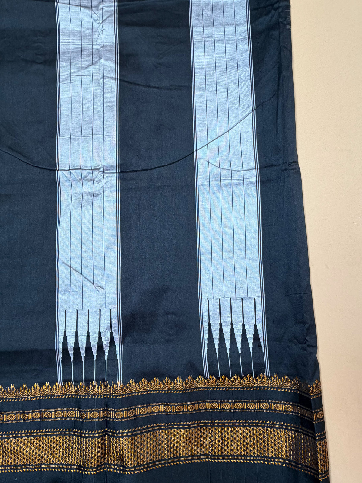 Black Ilkal Saree – Tum Tum Checks