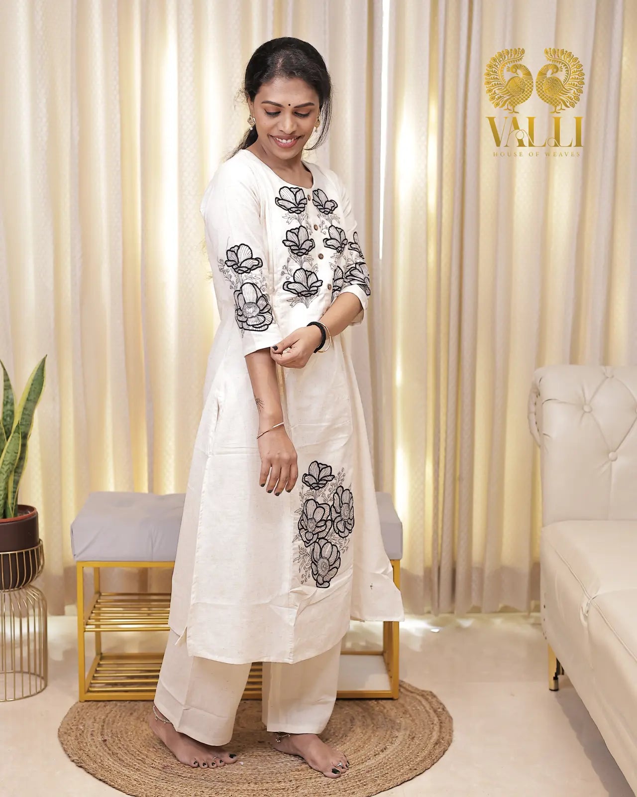 Lenin co ord set blueflower embroidery with pockets and straight cut pants