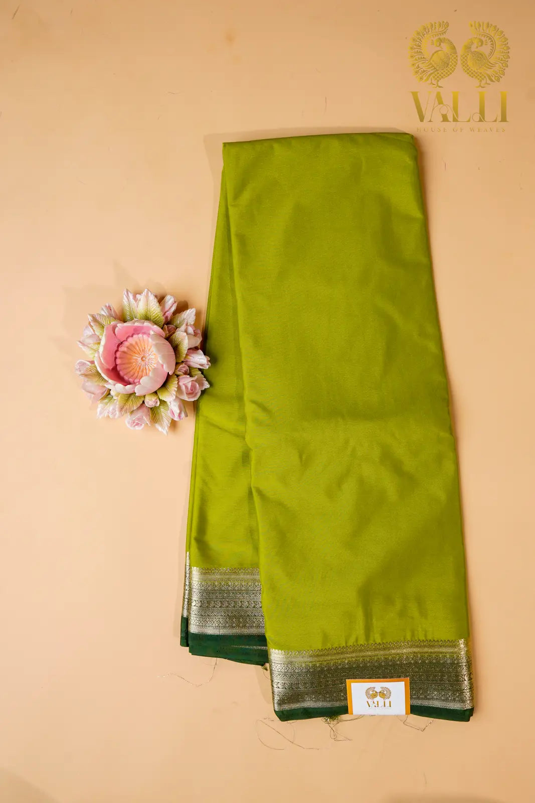 Contrast Border Semi Crepe Silk Saree with Silver Zari Border & Pallu -mehendi green + dark green