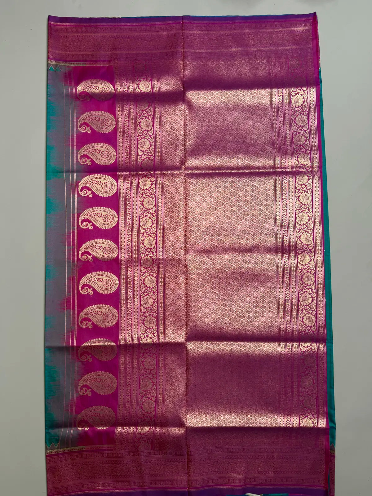 Kanchi soft silk saree peacock green with pink border