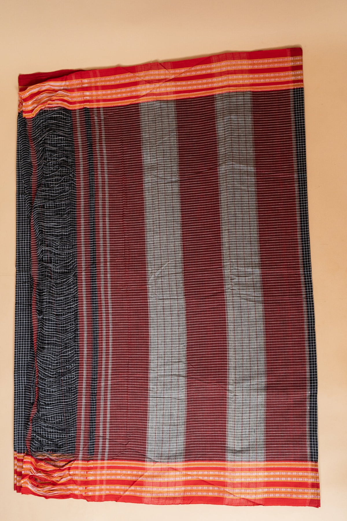 Patteda Anchu Saree – Black with Ghomi Dhada Border