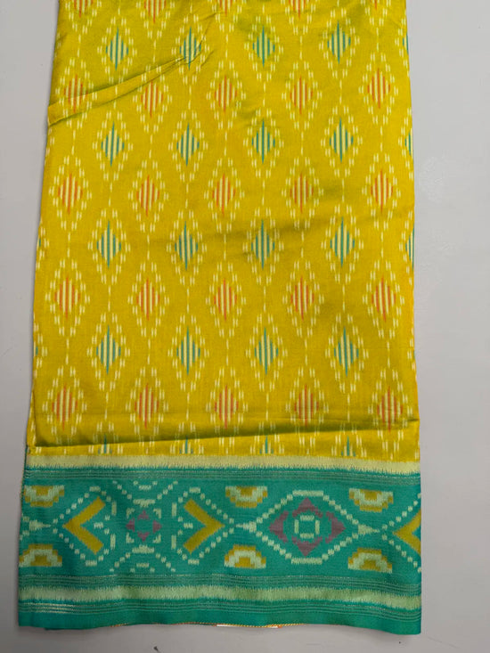 Parrot Green Pochampally Ikat Saree with Contrast Border