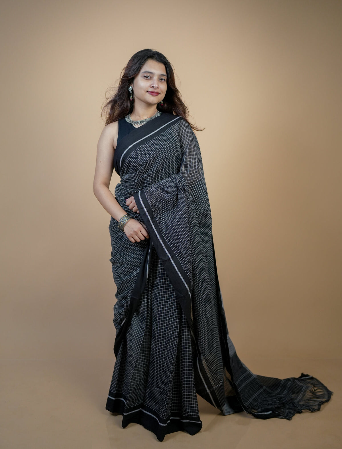 Patteda Anchu Cotton Saree – Black & White Checks
