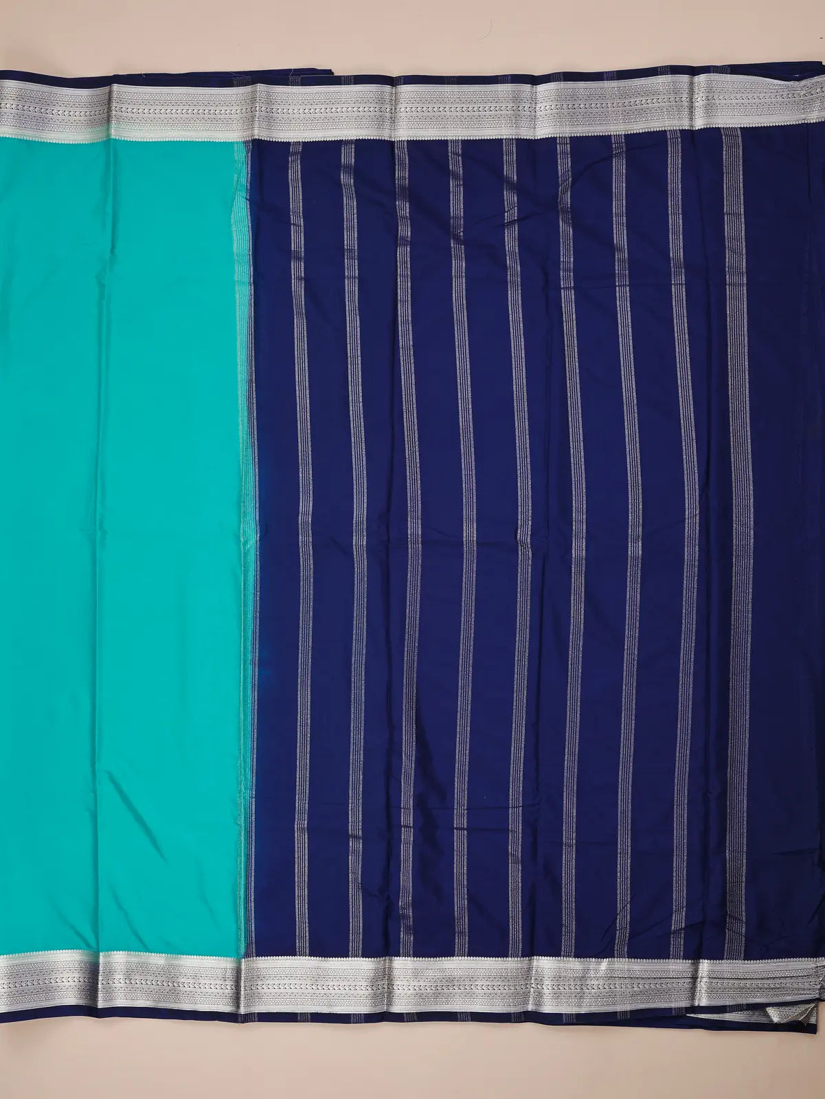 Contrast Border Semi Crepe Silk Saree with Silver Zari Border & Pallu - Green +Blue