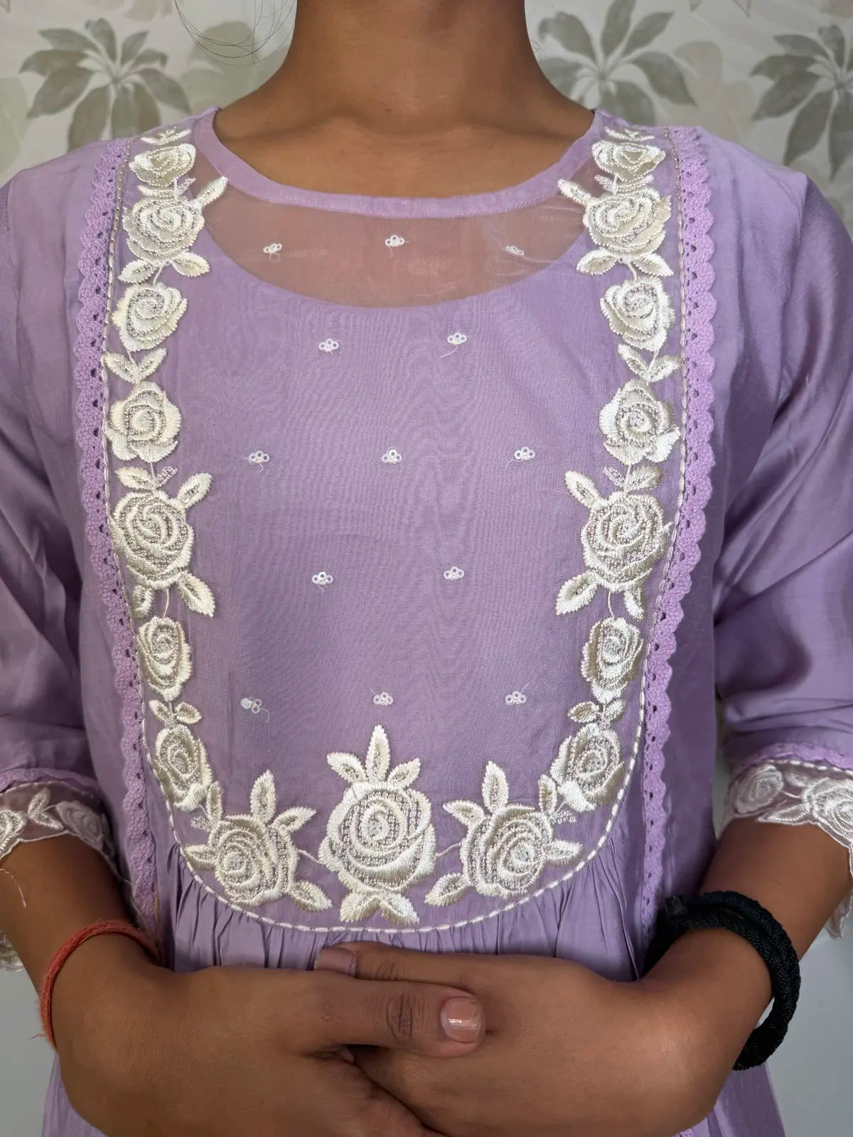 Lavender Salwar Set with Floral Thread Embroidery