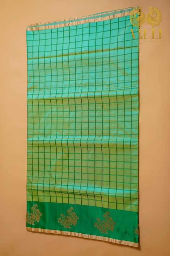 Pure Katan Banarasi Silk Saree with Kanchipuram Checks Pattern pista green 