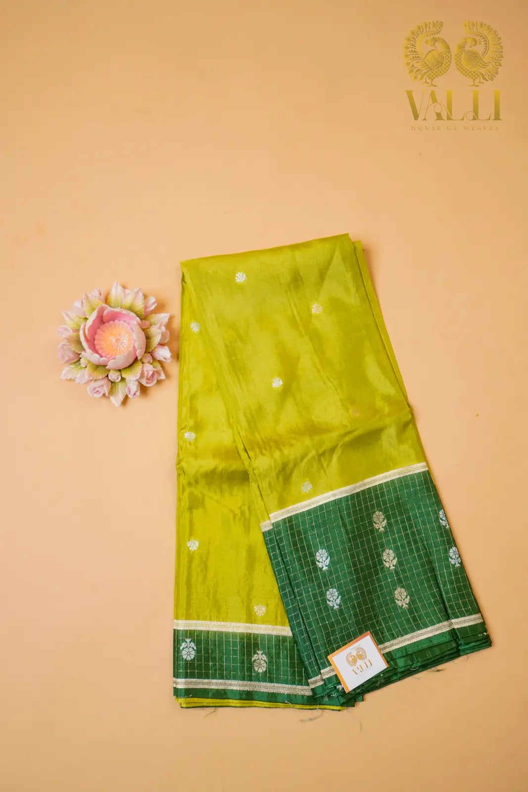 Dola Silk Parrot Green & Dark Green Sare