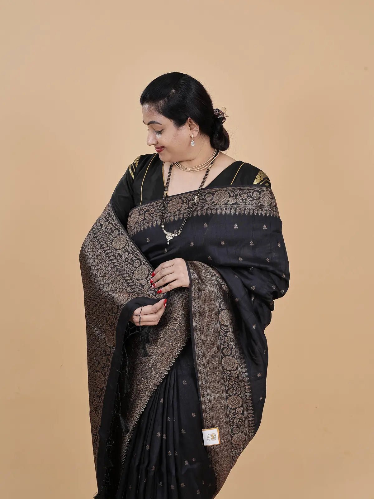 Tussar Silk Saree with Antique Border & Pallu