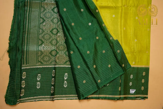 Dola Silk Parrot Green & Dark Green Sare