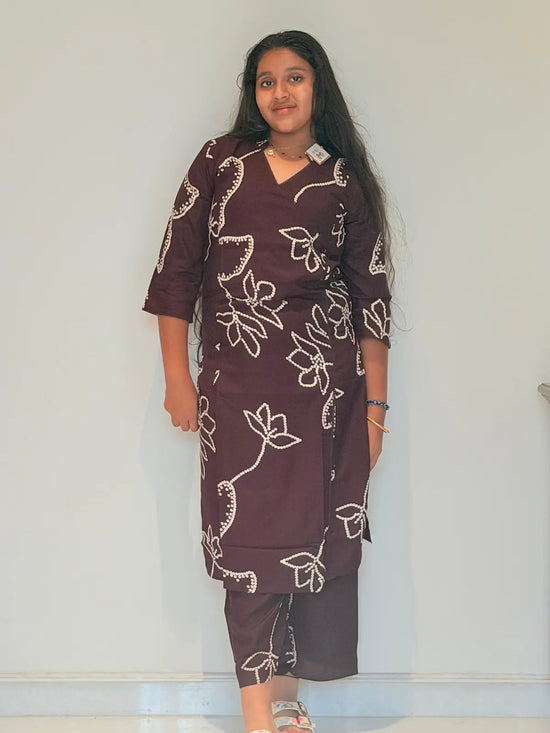 Maroon co ord set straight cut