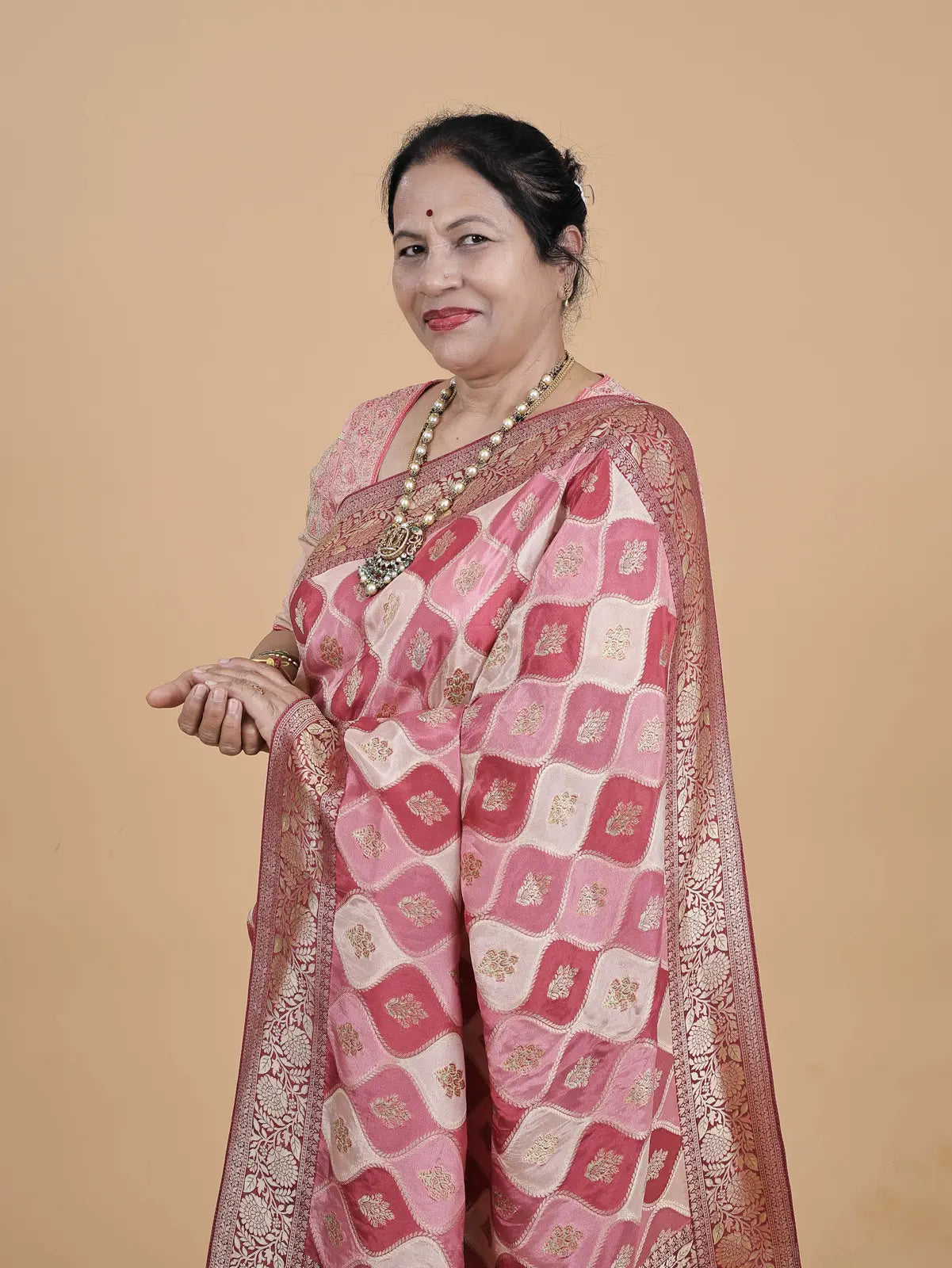 Satin Crepe Silk Saree – Ranghat Pattern with Heavy Brocade Pallu