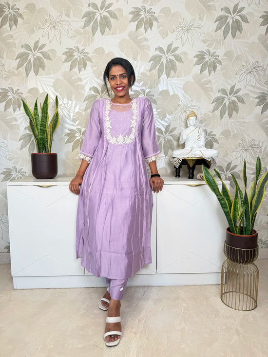 Lavender Salwar Set with Floral Thread Embroidery