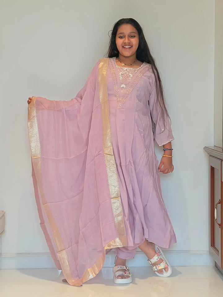 Lilac orchid set A line with organza dupatta