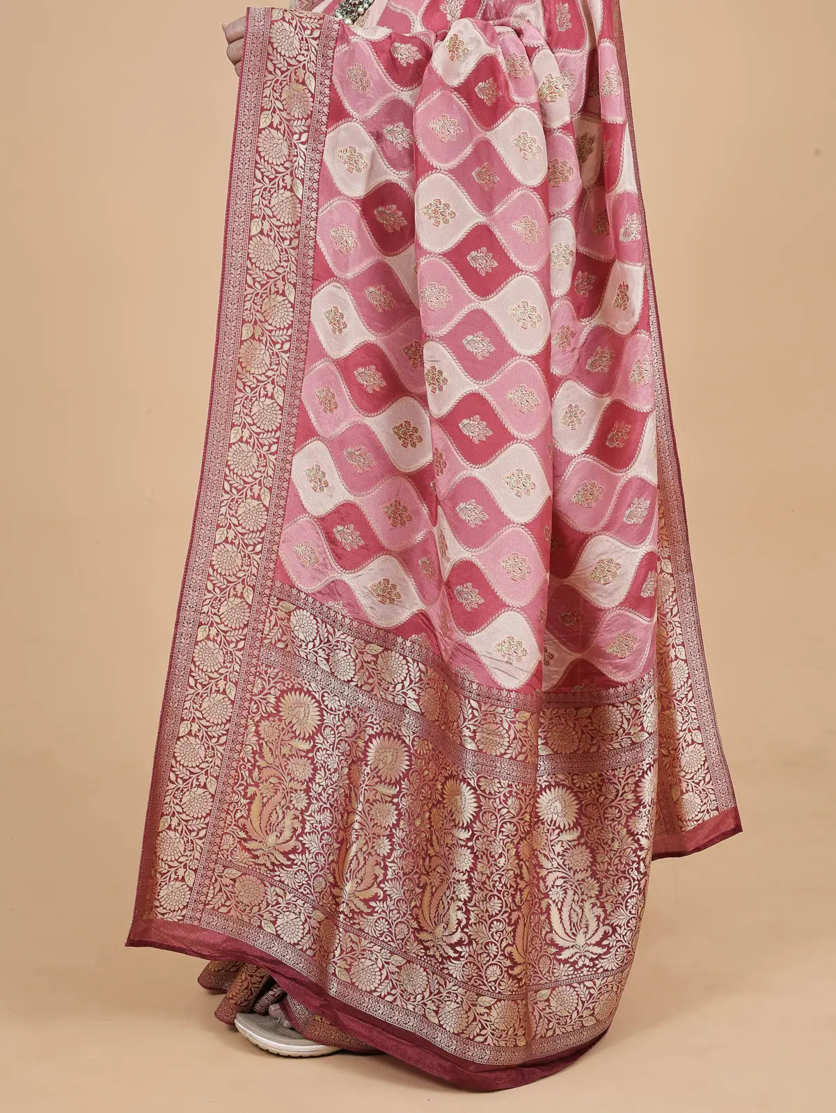 Satin Crepe Silk Saree – Ranghat Pattern with Heavy Brocade Pallu
