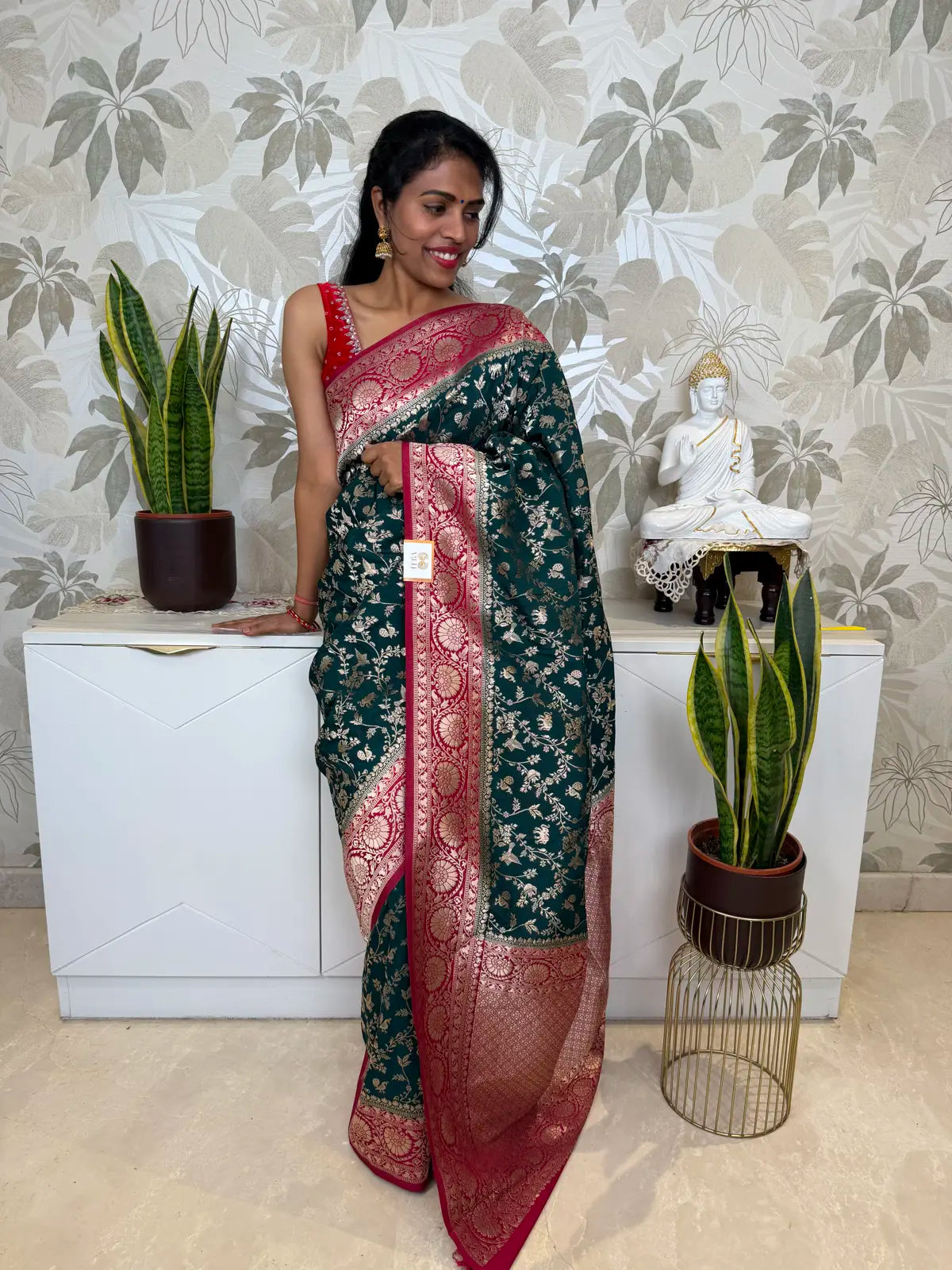 Semi Banarasi Green Saree with Fuchsia Pink Pallu