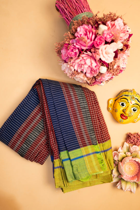 Patteda anchu cotton saree pure Handloom maroon