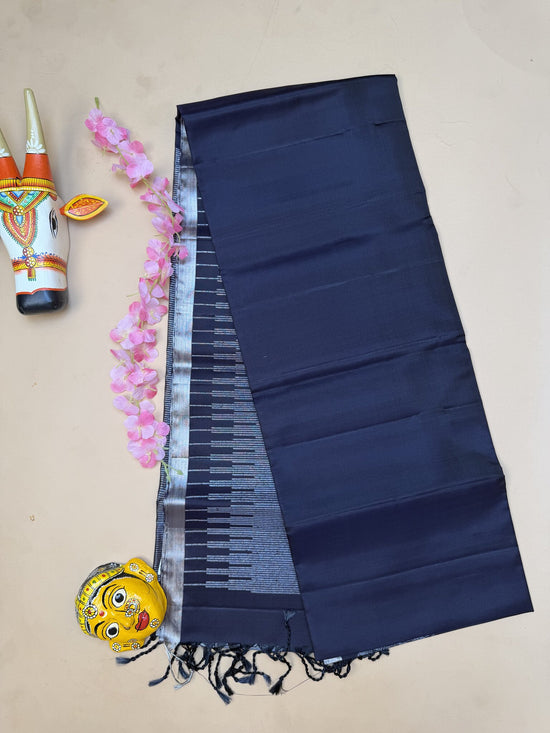 Kanchipuram Handloom Silk Saree in Black with Pure Zari