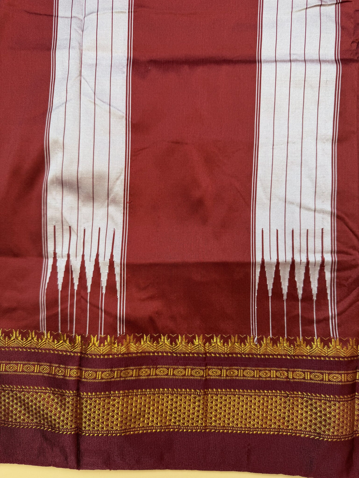 Maroon Tum Tum Check Ilkal Saree