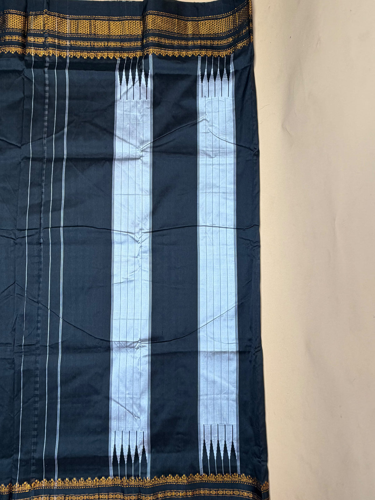 Black Ilkal Saree – Tum Tum Checks