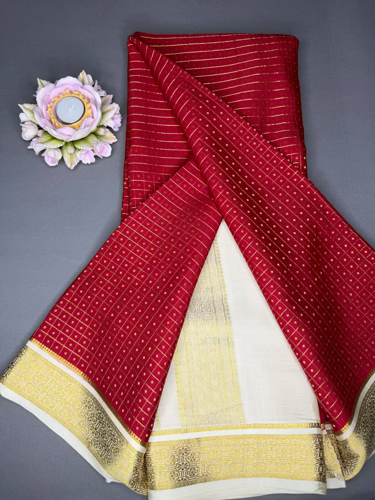 Lakshadeepam red +white 