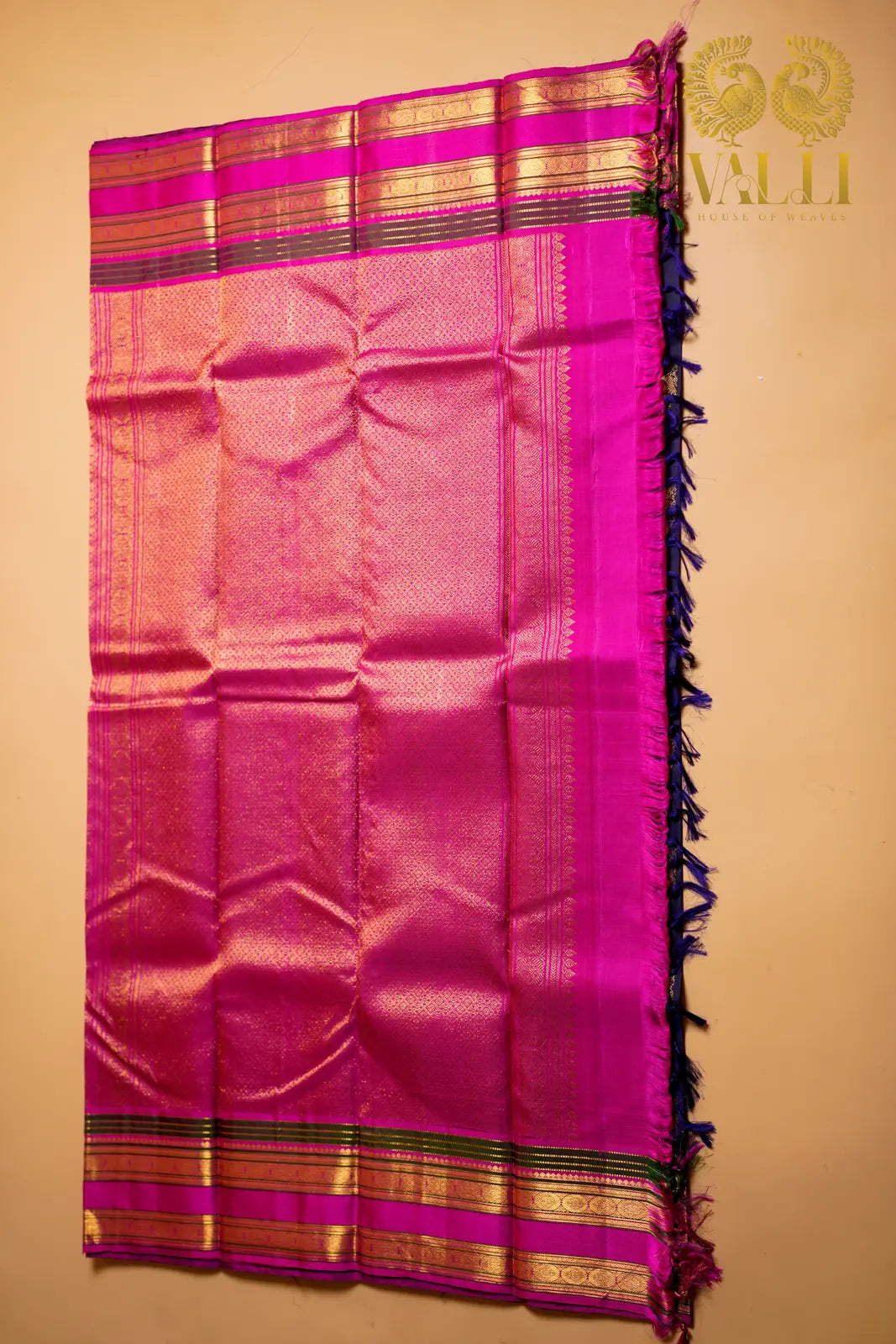 Ganda Berunda Kanchipuram Silk Saree 