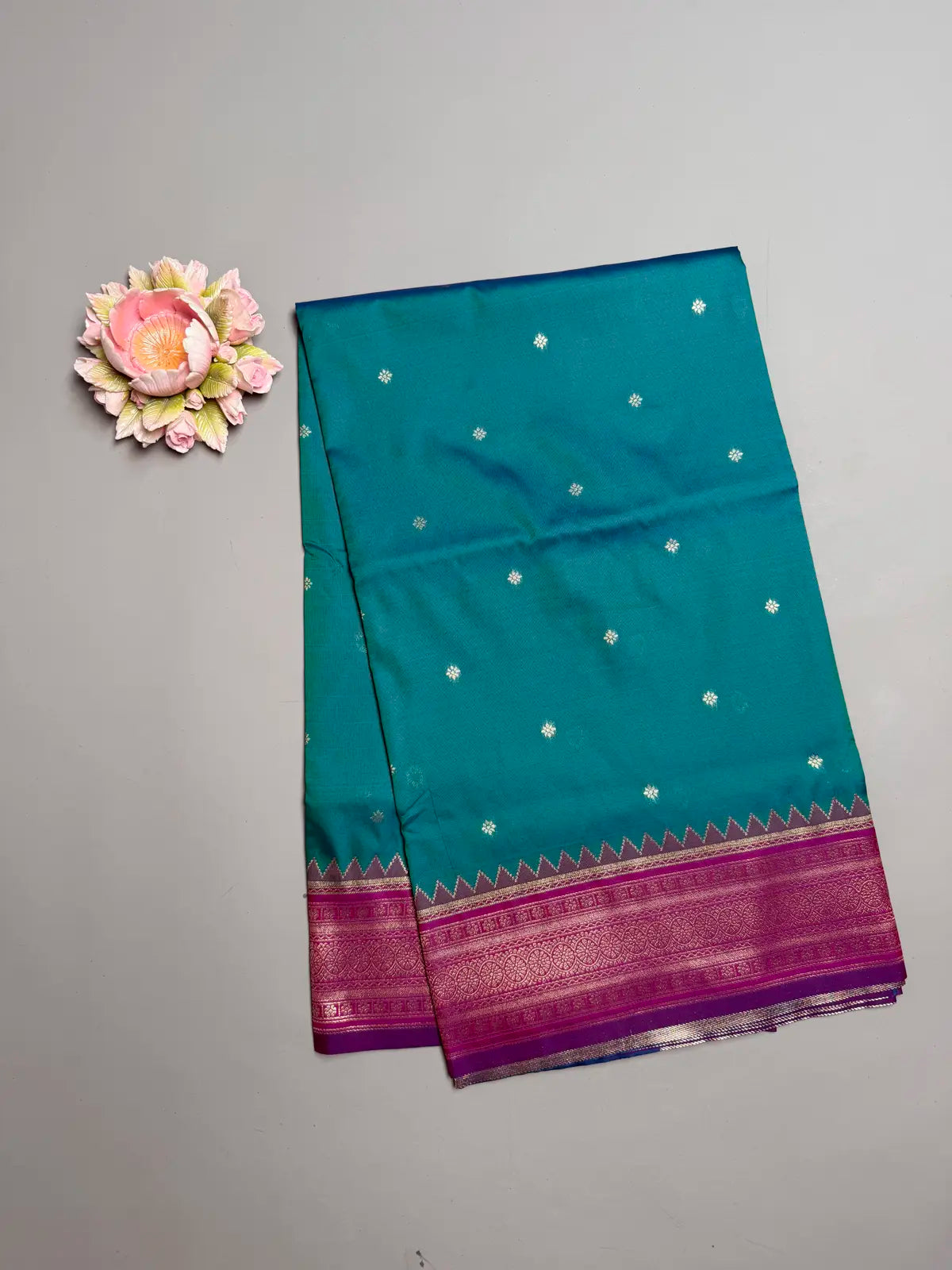 Kanchi soft silk saree peacock green with pink border 
