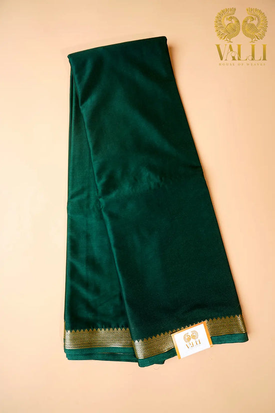 Small border crepe bottle green 