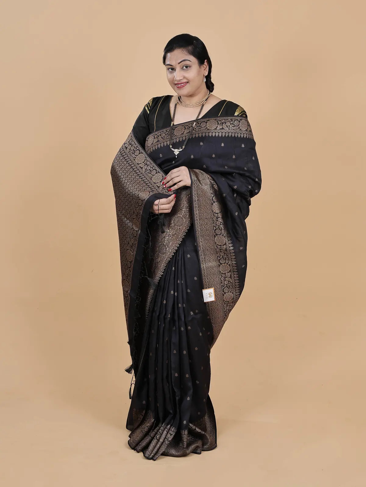 Tussar Silk Saree with Antique Border & Pallu