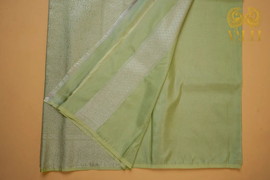 Banarasi pista green 