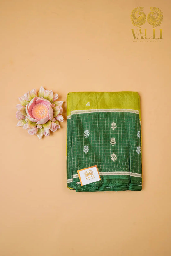 Dola Silk Parrot Green & Dark Green Sare