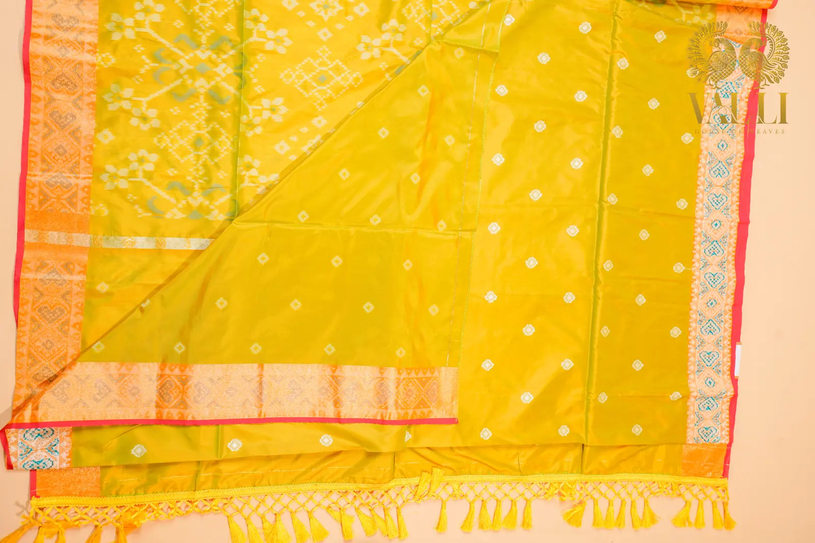 Mehendi green Semi Patola Saree